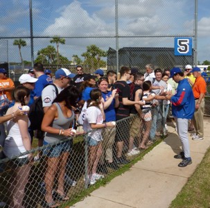 Mike Piazza firma autografi a Port St Lucie