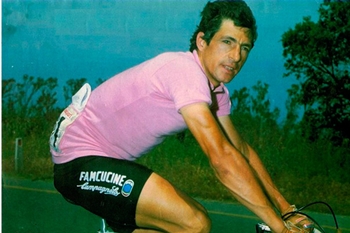 Francesco Moser in maglia rosa nel 1984
